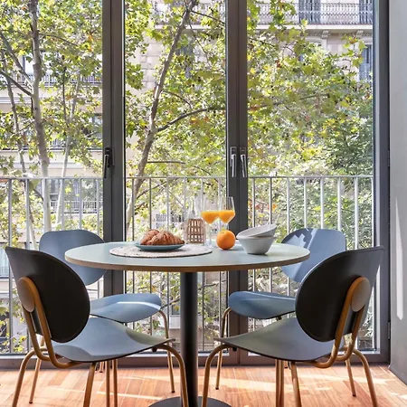 아파트 Aspasios Diagonal Art *