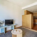아파트 Aspasios Diagonal Art *