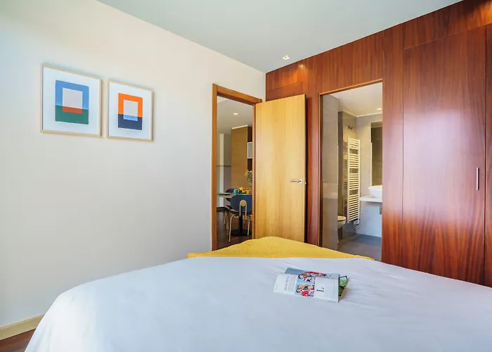 Apartman Aspasios Diagonal Art *
